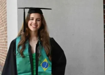 Sarah Borges conquistou Prêmio Sophia Freund como a primeira da turma em Harvard - (crédito: Reprodução/Redes sociais)