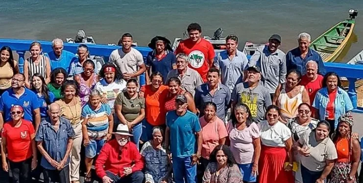 Quilombo Ilha de São Vicente entrega carta ao Presidente Lula e denuncia violências no território