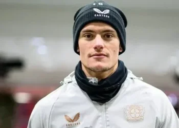 Florian Wirtz vai trocar o Bayer Leverkusen pelo Liverpool • Reprodução/x/@bayer04fussball