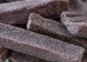 Bananinha caseira feita com banana madura e açúcar mascavo pode substituir produtos industrializados crédito: Wikipédia