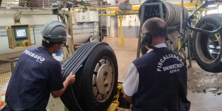 Mês de férias: Agência de Metrologia dá dicas importantes sobre verificar as condições dos pneus antes de pegar a estrada