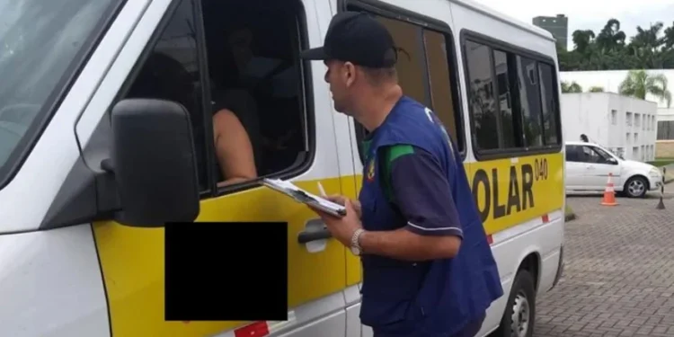 Novo semestre letivo: Agência de Metrologia reforça que veículos para transporte de pessoas devem ter cronotacógrafo