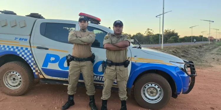 Policiais militares prenderam duas mulheres, uma delas por tentativa de homicídio - Foto: Ascom 3ºBPM