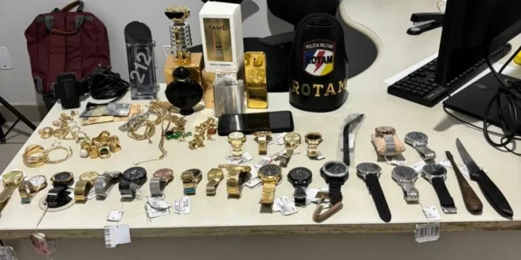 PMTO prende homem por furto e recupera diversos objetos em Palmas