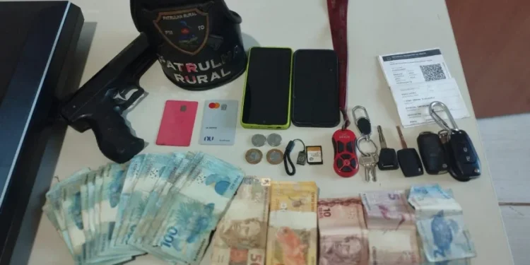 PMTO recupera caminhonete e prende suspeito em Luzimangues