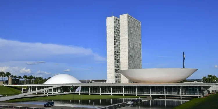 Congresso admite manter IOF com ajustes