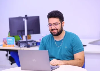 IEL/TO oferece vagas de estágio para estudantes de nível técnico e graduação 