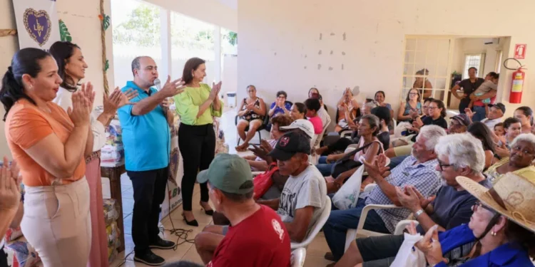 Assistidos pelo Cras de Palmas recebem doações de cestas básicas da Legião da Boa Vontade