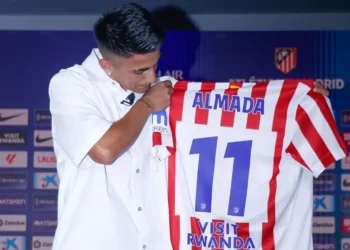 Thiago Almada é o novo reforço do Atlético de Madrid • Divulgação / Atlético de Madrid