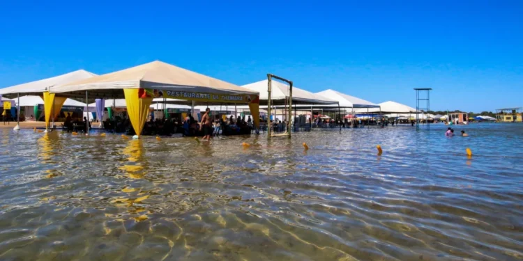 Em Peixe, Governo do Tocantins investe em uma das maiores praias do estado e impulsiona temporada turística