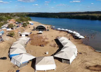 Governo do Tocantins fortalece temporada de praia em Paranã e Aliança com investimentos em infraestrutura, cultura e esportes