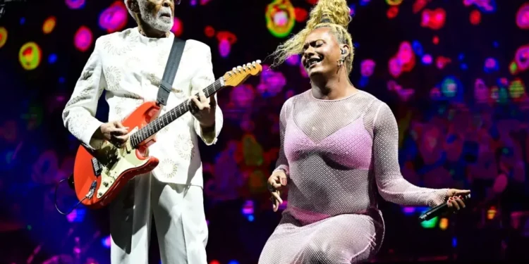 Liniker anuncia gravação de música inédita de Gilberto Gil