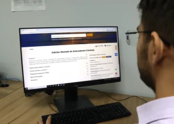 Documento atesta a inexistência de condenações criminais - Foto: Hiago Muniz/Governo do Tocantins