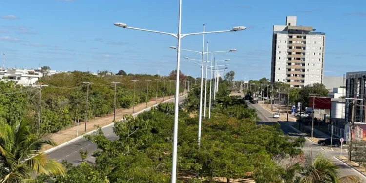 Palmas avança na modernização da iluminação pública com tecnologia LED