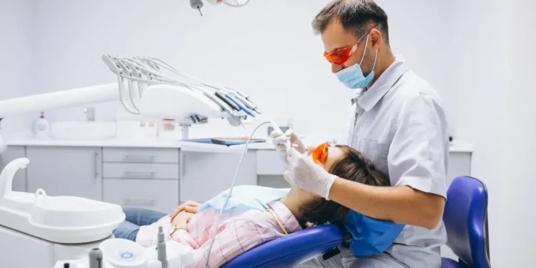 Mercado aquecido e formação de qualidade impulsionam atuação de cirurgiões-dentistas no Tocantins