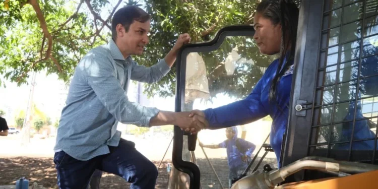 Prefeito em exercício de Palmas acompanha obras e ações da Secretaria de Zeladoria Urbana