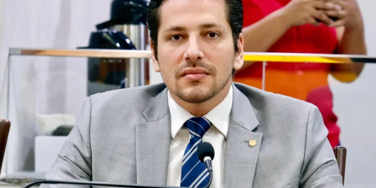 Aprovada lei de Olyntho que garante 2ª via gratuita do RG para idosos, PcDs, indígenas e quilombolas no Tocantins