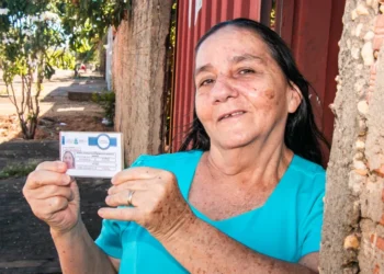 Governo do Tocantins entregou mais de 4 mil cartões do idoso em 2025