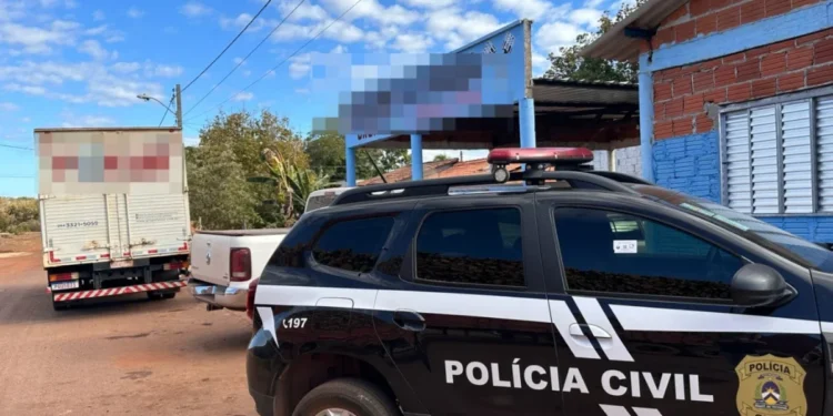 Polícia Civil cumpre mandados de busca e apreensão em Araguacema durante investigação que apura furto de peça automotiva