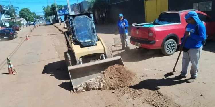 Prefeitura de Palmas inicia recapeamento em importante avenida comercial de Taquaralto