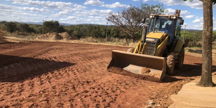 Prefeitura de Palmas executa serviços de recuperação de pavimento dos retornos da Arno 42