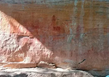 Abrigo do Jon possui pinturas rupestres e artefatos encontrados soterrados (Foto: Divulgação)