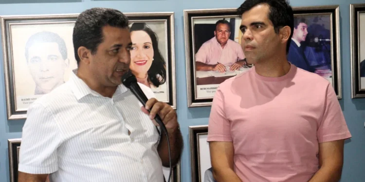 Prefeito João Alberto recebe Deputado Federal Ricardo Ayres para alinhamento de parcerias