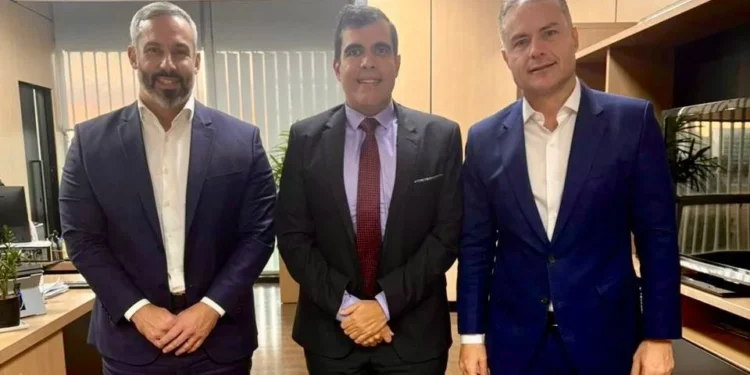 Ricardo Ayres assegura elaboração dos projetos de duplicação entre Palmas e Porto e novo anel viário de Axixá