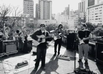 Cena do clipe "A Cidade", de Lagum • Breno Galtier