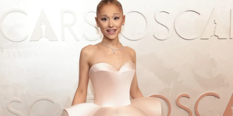 Ariana Grande fala sobre boatos de que abandonaria de vez a música