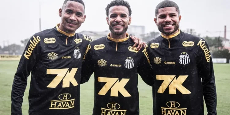 Destaques do time de Neymar na Kings League treinam no Santos