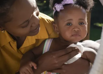 Práticas racistas podem estruturar as relações desde cedo e devem ser combatidas na escola e na família • Freepik