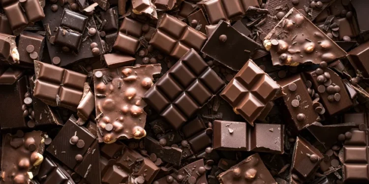 Confira dicas para consumir chocolate sem prejudicar a saúde • Getty Images