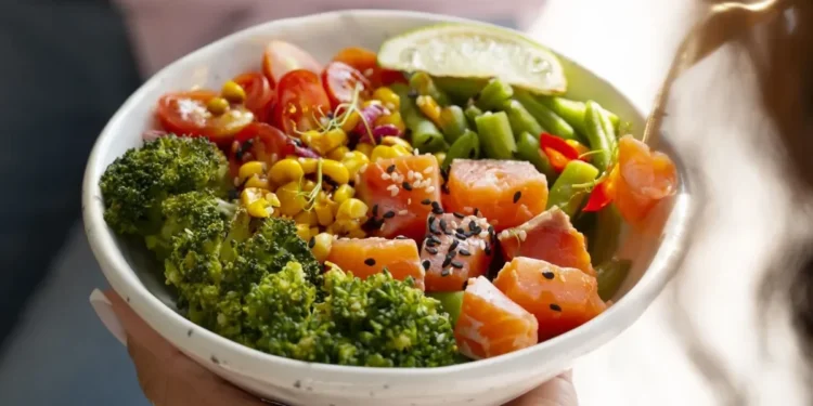 Alimentação pode influenciar sintomas da psoríase, aponta estudo