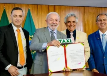 Agência de Metrologia participa de evento federal de anúncio de isenção de taxa de verificação de taxímetros