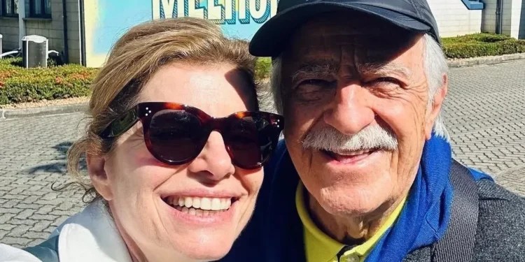 Debora Bloch encontra Ary Fontoura e se declara: “Admiro imensamente”
