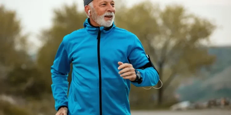 Mudanças no estilo de vida podem combater Alzheimer inicial; veja quais