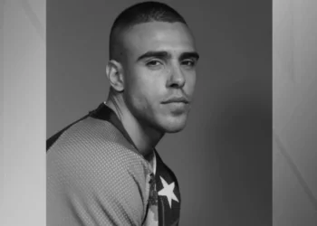 Bruno Unikowsky, 35 anos, é fotógrafo em Londres • Reprodução/Redes Sociais