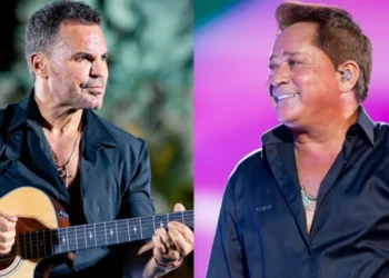 As supostas brigas teriam começado após essa aparição devido brincadeiras que Eduardo fez sob efeito de bebidas alcoólicas durante o show • 1: Divulgação; 2: Instagram/Eduardo Costa