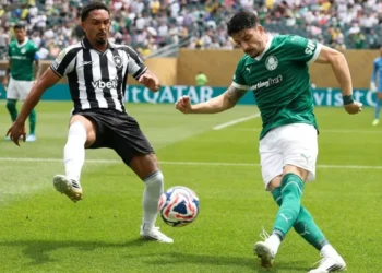 Palmeiras terá novidade na lateral contra o Chelsea no Mundial de Clubes