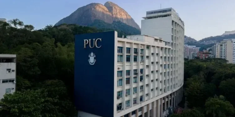 PUC-RJ é a melhor universidade privada no Brasil, aponta ranking internacional • Divulgação