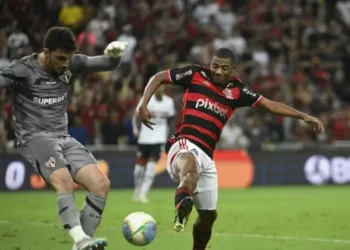 Flamengo x São Paulo: CBF define data do jogo pelo Brasileirão