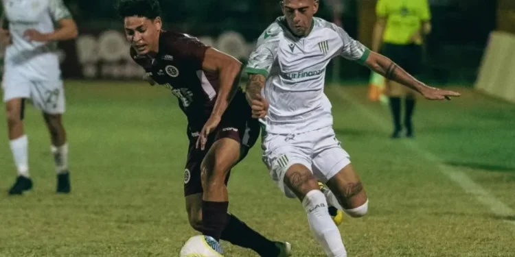 Futuro rival do Cruzeiro, Banfield bate Desportiva pela Vitória Cup
