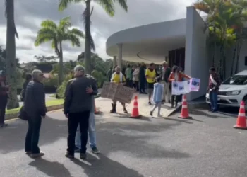 velório deve ser dividido em duas partes: em um primeiro momento, com acesso permitido à imprensa e ao público, e depois restrito apenas à família • CNN Brasil