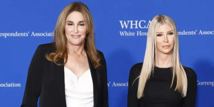 Empresária de Caitlyn Jenner morre aos 29 anos após acidente, diz site