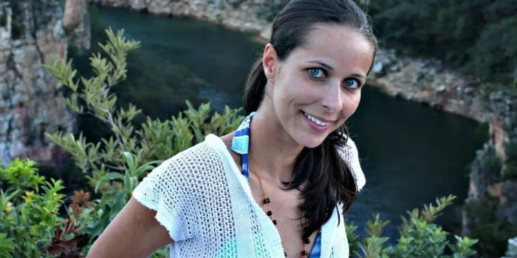 O sepultamento de Daiane Marques está marcado para as 13h00, desta segunda-feira (7).  • Redes Sociais