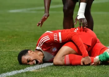 Musiala, do Bayern, volta para a Alemanha e passará por cirurgia após lesão