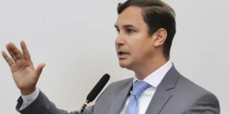 Velozo fará ajuste Orçamentário e tem 3 laudas de contas a pagar: “não tem dinheiro”