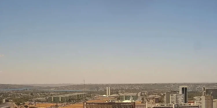 Alerta: ar seco predomina no Brasil nos próximos dias e prejudica a saúde