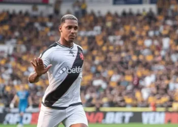 David e Estrella são relacionados pela primeira vez em 2025 e reforçam o Vasco; veja lista